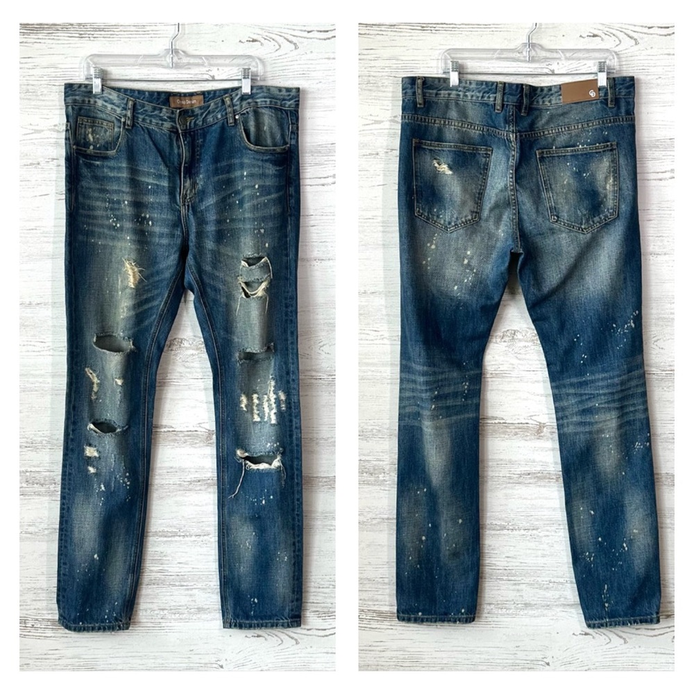 CRYSP DENIM Distressed Bleach Splatter Straight Cut Jeans 36